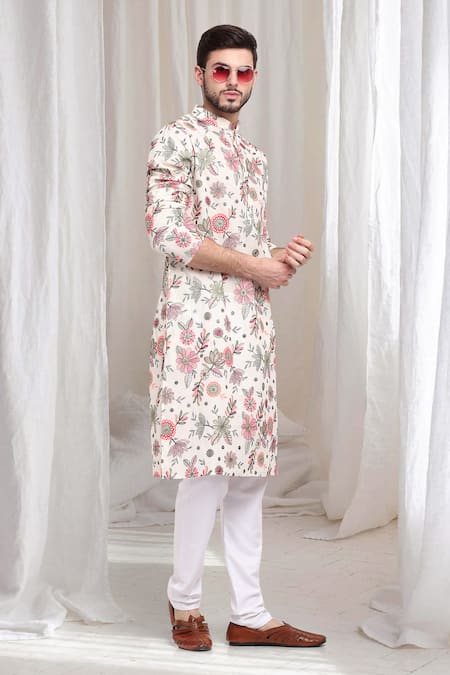 Shop Aham-Vayam White Cotton Embroidery Pushp Kurta With Churidaar Shop_Aham-Vayam_White Cotton Embroidery Pushp Kurta With Churidaar