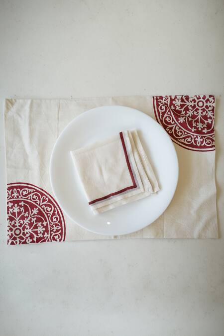 Inheritance India_White 100% Cotton Rangoli Pattern Table Mat And Napkin Set_Online_at_Aza_Fashions
