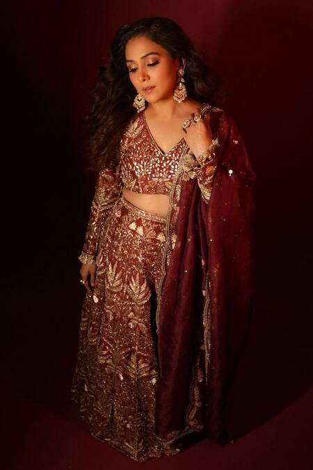 Payal Singhal_Red Silk, Organza, Muslin Embroidery, Gota Patti Resham Bridal Lehenga Set _at_Aza_Fashions