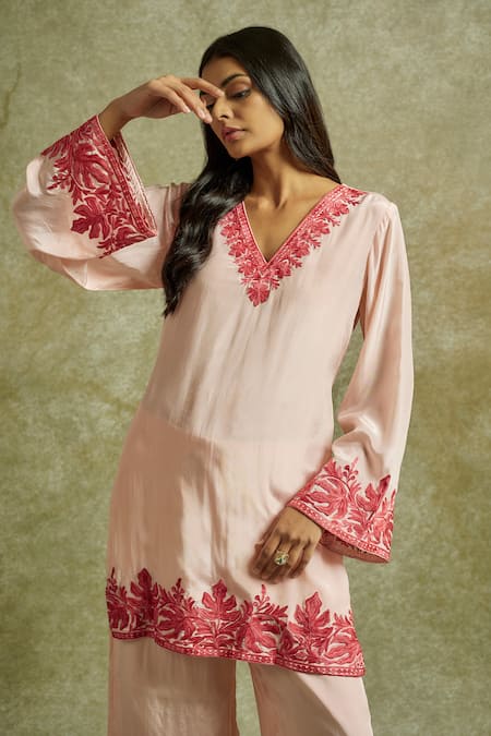Buy_Wazir C_Peach Crepe, Cotton Embroidery V-neck Gul Kashmiri Aari Kurta With Pant 