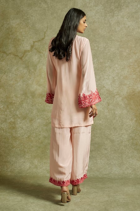 Wazir C Gul Kashmiri Aari Embroidered Kurta With Pant 