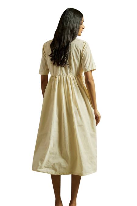 Wazir C Off White Cotton Embroidery Collared Gul Kashmiri Aari Dress at Aza Fashions Wazir C_Off White Cotton Embroidery Collared Gul Kashmiri Aari Dress _at_Aza_Fashions