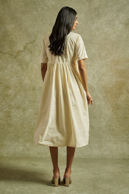 Shop Wazir C Off White Cotton Embroidery Collared Gul Kashmiri Aari Dress at Aza Fashions Shop_Wazir C_Off White Cotton Embroidery Collared Gul Kashmiri Aari Dress _at_Aza_Fashions