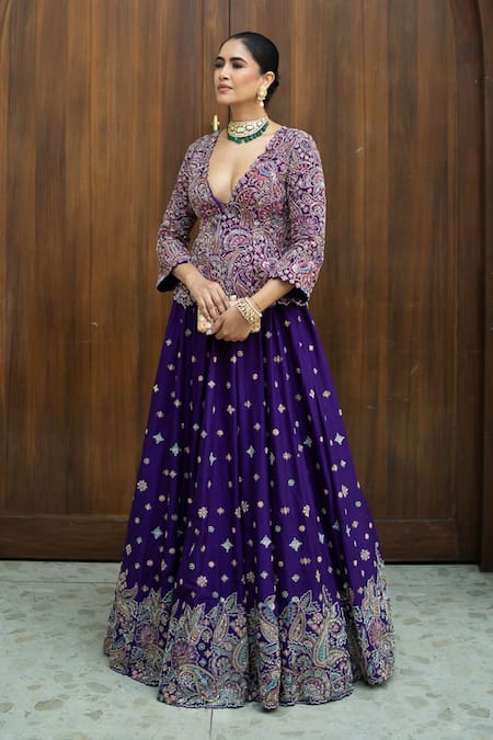 Mrunalini Rao Purple Raw Silk Embroidered Zardozi Plunge V Neck Meenakari Lehenga With Jacket 