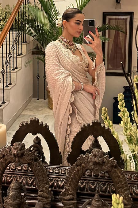 Buy_Mrunalini Rao_Ivory Silk Pearls, Zari Plunge Neck Leela Raw Embroidered Blouse