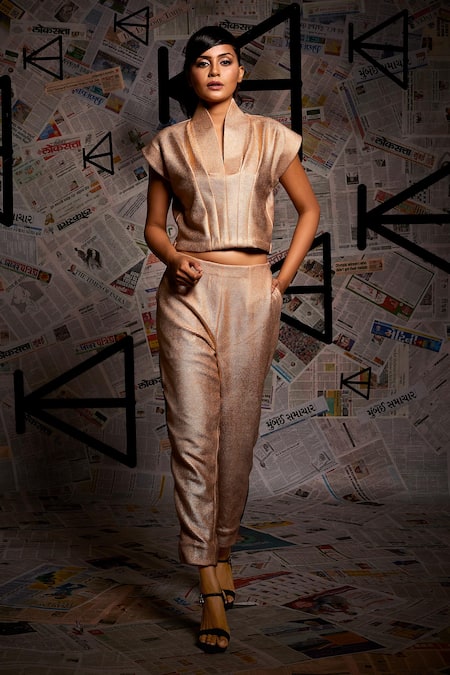 Buy_Echke_Gold Polyester, Lurex Collared Metallic Crop Jacket And Pant Set 