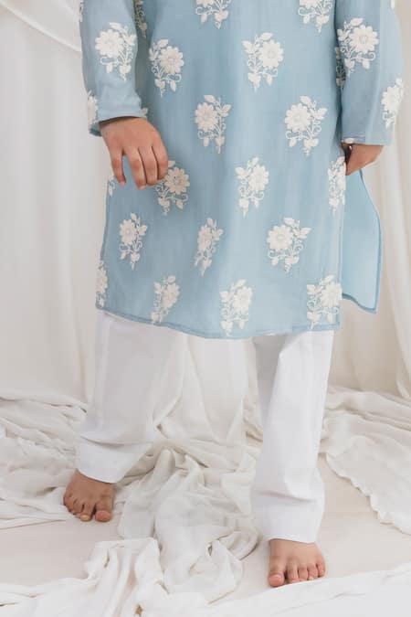 Chotibuti Blue Chanderi Embroidery Floral Kurta With Pyjama Online at Aza Fashions Chotibuti_Blue Chanderi Embroidery Floral Kurta With Pyjama _Online_at_Aza_Fashions