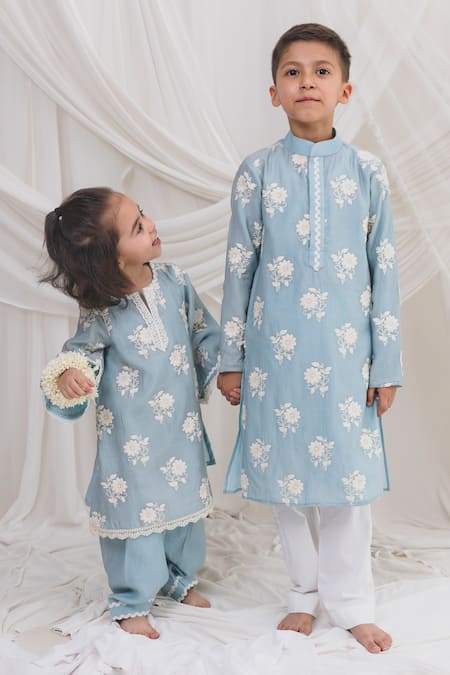 Shop Chotibuti Blue Chanderi Embroidery Floral Kurta With Pyjama Online at Aza Fashions Shop_Chotibuti_Blue Chanderi Embroidery Floral Kurta With Pyjama _Online_at_Aza_Fashions