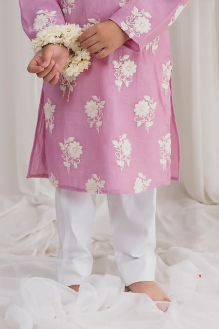 Buy_Chotibuti_Pink Chanderi Embroidery Floral Thread Kurta With Pyjama _Online_at_Aza_Fashions