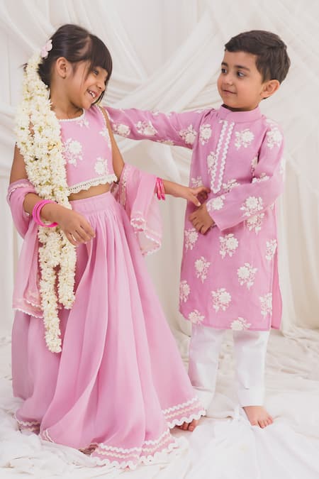 Shop_Chotibuti_Pink Chanderi Embroidery Floral Thread Kurta With Pyjama _Online_at_Aza_Fashions