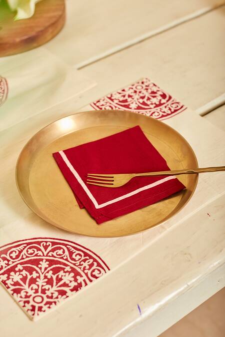 Inheritance India White 100% Cotton Block Print 4 Pcs Table Mats at Aza Fashions Inheritance India_White 100% Cotton Block Print 4 Pcs Table Mats_at_Aza_Fashions