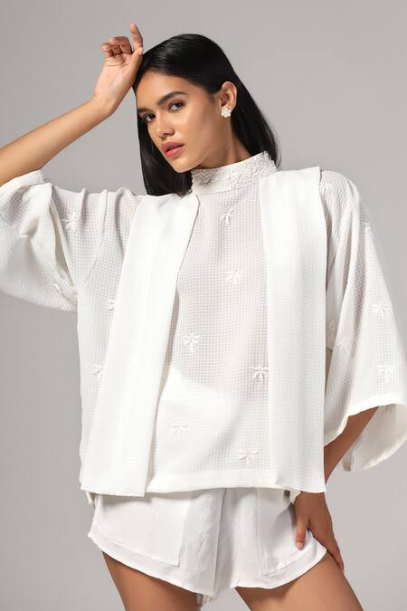 Rina Dhaka White Blended Embroidered Thread High Neck Floral Boxy Top Online at Aza Fashions Rina Dhaka_White Blended Embroidered Thread High Neck Floral Boxy Top _Online_at_Aza_Fashions