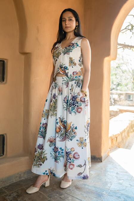 Shop Raiman Off White Cotton Print Floral V-neck Vintage Waist Coat With Skirt Online at Aza Fashions Shop_Raiman_Off White Cotton Print Floral V-neck Vintage Waist Coat With Skirt _Online_at_Aza_Fashions