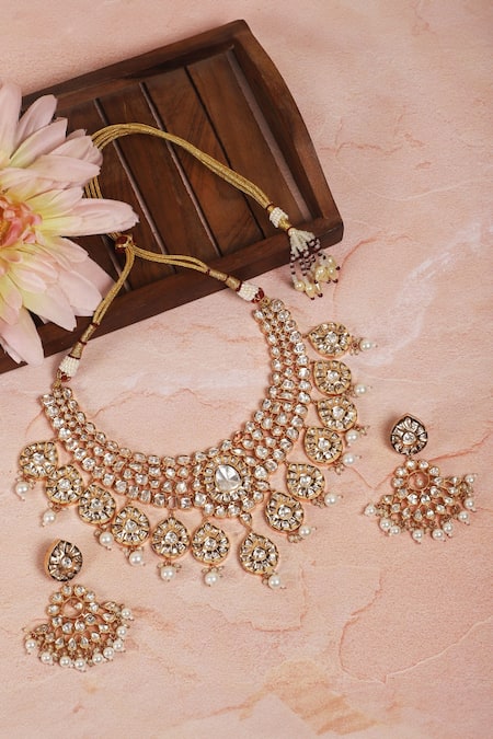 Auraa Trends_Gold Plated Imitation Diamonds Kundan Embellished Necklace With Earrings _Online_at_Aza_Fashions