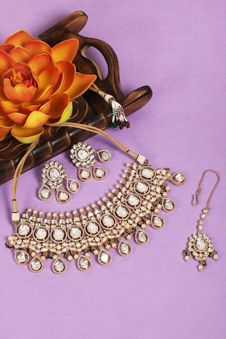 Auraa Trends_Gold Plated Stones Kundan Embellished Necklace Set _Online_at_Aza_Fashions