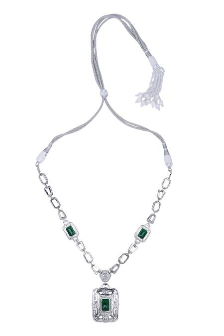 Buy_Auraa Trends_Green Stones, Diamonds Geometric Cutwork Embellished Pendant Necklace 