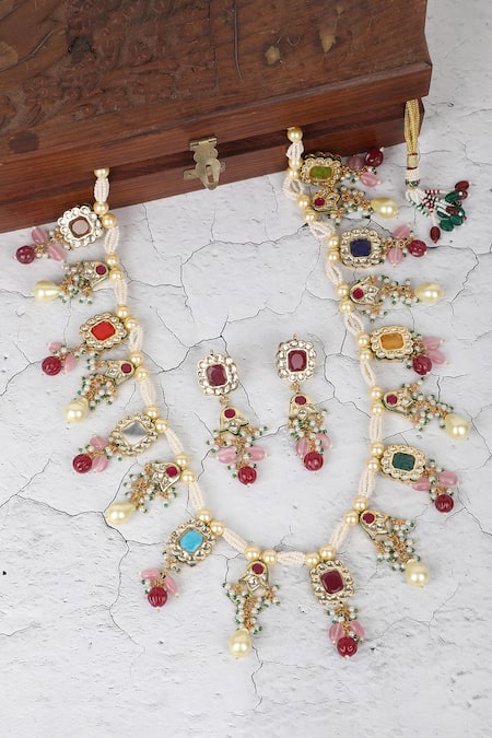 Auraa Trends Navratna Stone Embellished Necklace Set 