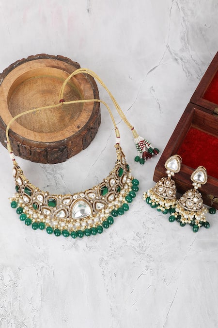 Auraa Trends_Green Stones Kundan Embellished Choker And Earrings Set _Online_at_Aza_Fashions