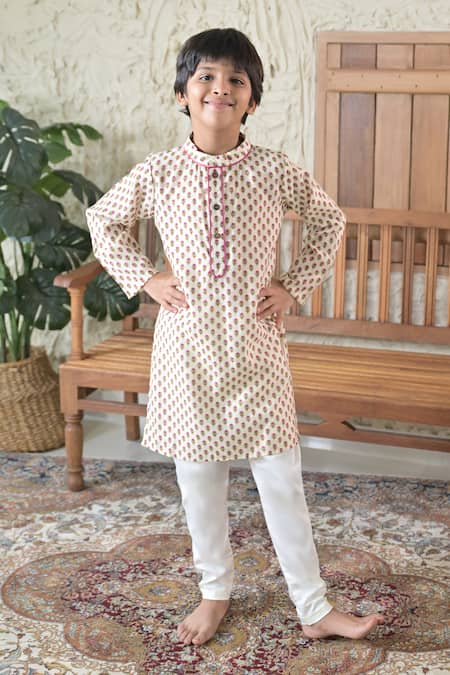 The Plum Bum Floral Motif Kurta With Pant 