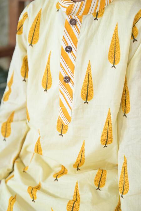 Shop_The Plum Bum_Ivory Cotton Leaf Hand Block Print Kurta With Pant _Online_at_Aza_Fashions