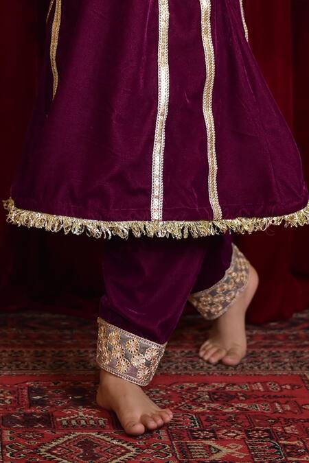 The Plum Bum Purple Velvet Gota Patti Lace Detailed Kurta Salwar Set Online at Aza Fashions The Plum Bum_Purple Velvet Gota Patti Lace Detailed Kurta Salwar Set _Online_at_Aza_Fashions