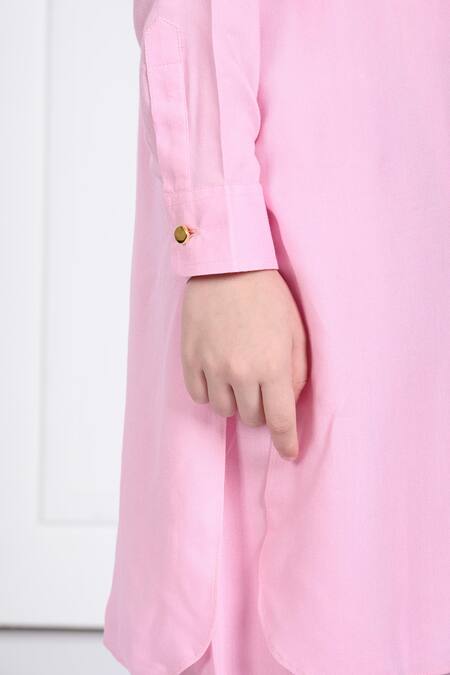 The Pony & Peony Co._Pink Rayon Aariv Solid Kurta And Pant Set _at_Aza_Fashions