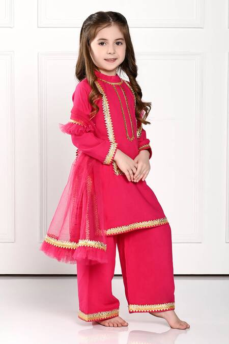 The Pony & Peony Co. Pink Cotton, Chiffon Gota Patti Pia Embroidered Kurta Set Online at Aza Fashions The Pony & Peony Co._Pink Cotton, Chiffon Gota Patti Pia Embroidered Kurta Set _Online_at_Aza_Fashions
