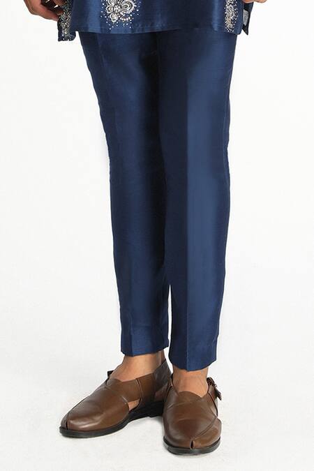 Aisha Rao Blue Silk Sequins Regalia Floral Embellished Kurta With Pant Online at Aza Fashions Aisha Rao_Blue Silk Sequins Regalia Floral Embellished Kurta With Pant _Online_at_Aza_Fashions