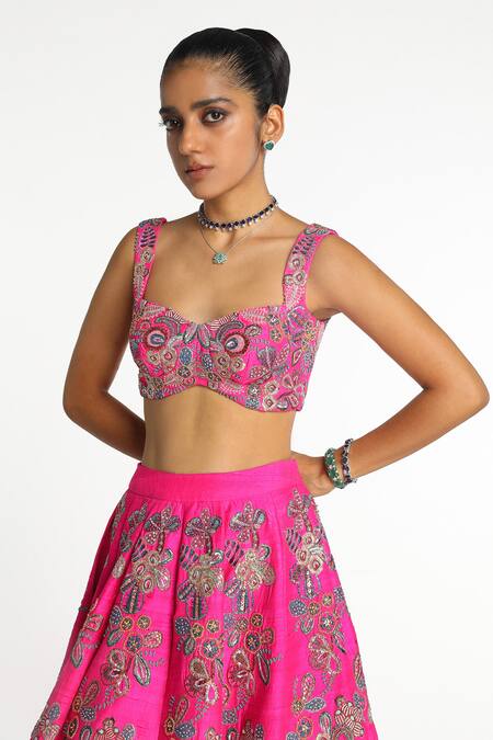 Aisha Rao Pink Silk Sequins, Cut Work Sweetheart Blushique Floral Embroidered Lehenga Set Online at Aza Fashions Aisha Rao_Pink Silk Sequins, Cut Work Sweetheart Blushique Floral Embroidered Lehenga Set _Online_at_Aza_Fashions