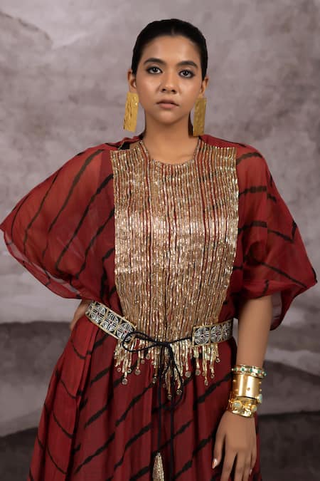 Bhusattva_Maroon Organic Cotton Silk Tie Dye Embroidery Wave Pattern Kaftan Set _at_Aza_Fashions