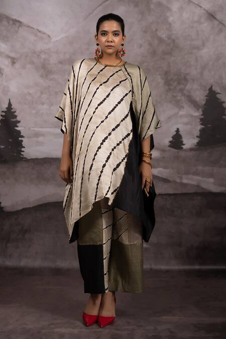 Bhusattva_Gold Organic Silk Tie Dye Embroidery Leheriya Wave Pattern Patchwork Kaftan _Online_at_Aza_Fashions