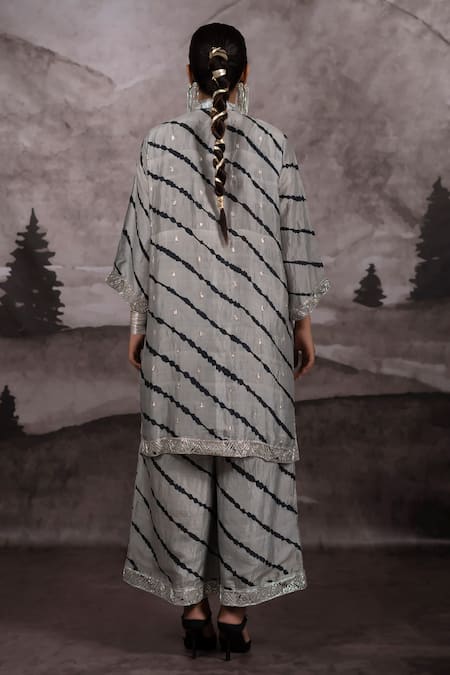 Bhusattva Pitta Yoke Embroidered Leheriya Kurta Set 