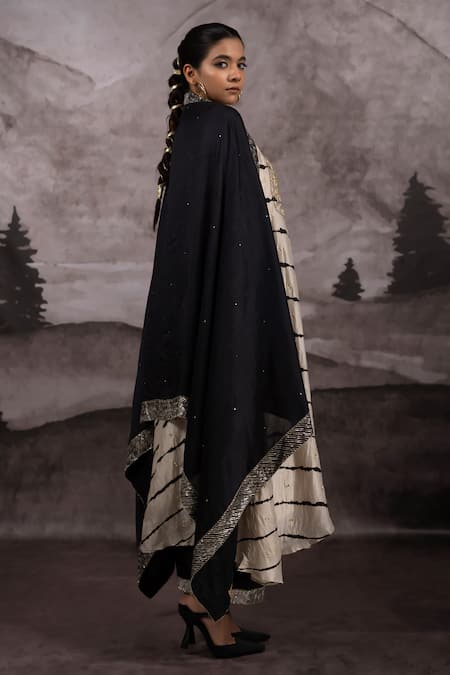 Bhusattva Pitta & Badla Work Yoke Leheriya Anarkali Set 