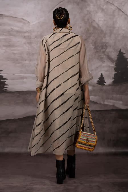 Bhusattva Leheriya Wave Pattern Shrug Reversible Inner Dress Set 