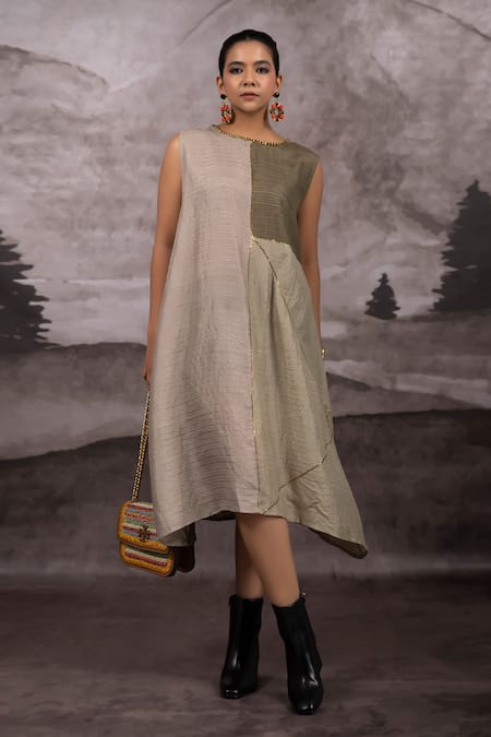 Buy_Bhusattva_Green Organza, Silk, Leheriya Wave Pattern Shrug Reversible Inner Dress Set _Online_at_Aza_Fashions