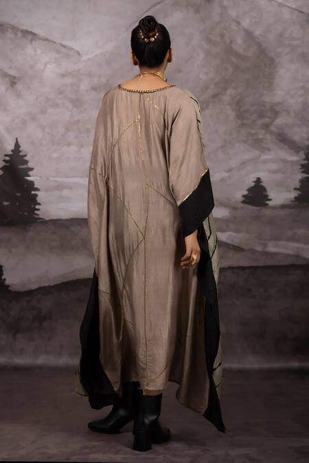 Bhusattva Patchwork & Leheriya Pattern Reversible Kaftan With Rope Belt 