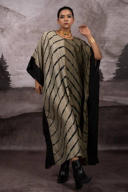 Buy_Bhusattva_Green Silk Patchwork And Leheriya Pattern Reversible Kaftan With Rope Belt _Online_at_Aza_Fashions