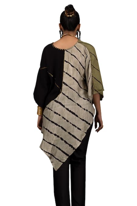 Buy_Bhusattva_Green Bamboo, Silk Sequins, Studs V-neck Metal Embroidered Kaftan Top 