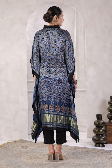 Shop Geroo Jaipur Blue V-neck Floral Geometric Silk Kaftan With Pant at Aza Fashions Shop_Geroo Jaipur_Blue V-neck Floral Geometric Silk Kaftan With Pant _at_Aza_Fashions