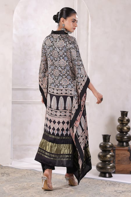 Shop Geroo Jaipur Black Silk Embroidery V-neck Floral Block Print Kaftan With Pant at Aza Fashions Shop_Geroo Jaipur_Black Silk Embroidery V-neck Floral Block Print Kaftan With Pant _at_Aza_Fashions