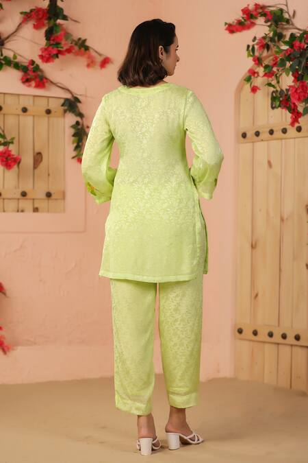 Geroo Jaipur Botanical Beauty Handpainted Floral Kurta With Pant 