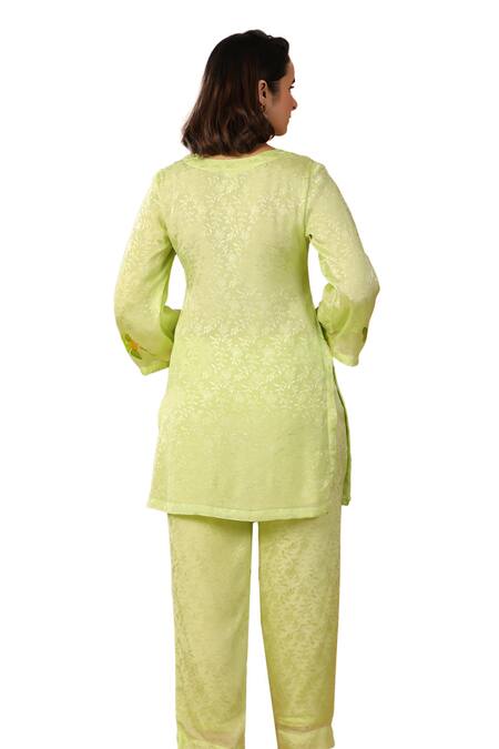 Buy Geroo Jaipur Green Jacquard Embroidery Botanical Beauty Handpainted Floral Kurta With Pant Online at Aza Fashions Buy_Geroo Jaipur_Green Jacquard Embroidery Botanical Beauty Handpainted Floral Kurta With Pant _Online_at_Aza_Fashions