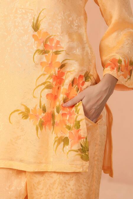 Shop_Geroo Jaipur_Peach Jacquard Embroidery Botanical Beauty Handpainted Woven Kurta With Pant 