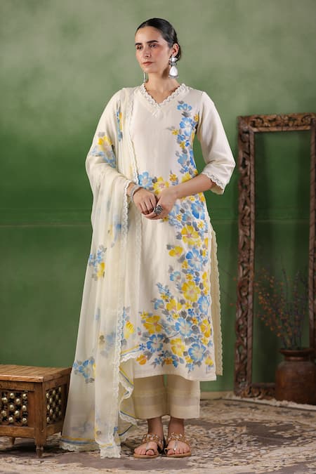 Geroo Jaipur Chanderi Handpainted Floral Kurta Pant Set 