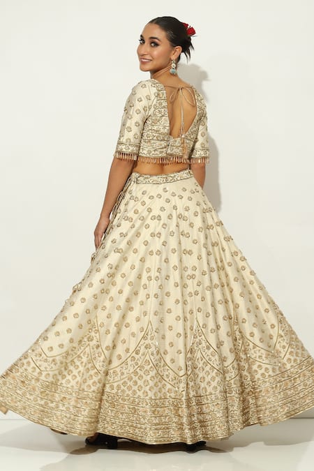 Vandana Sethi Ivory Silk Beads, Tassels, Embroidery Padma Bagh Zardozi Bridal Lehenga Set Online at Aza Fashions Vandana Sethi_Ivory Silk Beads, Tassels, Embroidery Padma Bagh Zardozi Bridal Lehenga Set _Online_at_Aza_Fashions