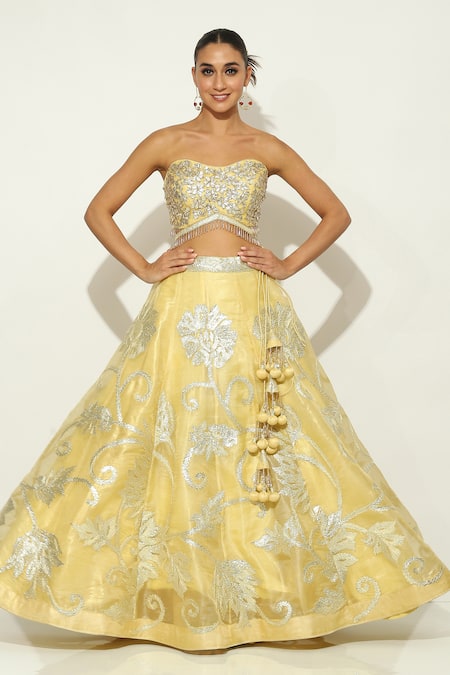 Buy Vandana Sethi Yellow Organza Tassels, Gota Patti Sweetheart Floral Embroidered Lehenga Set Online at Aza Fashions Buy_Vandana Sethi_Yellow Organza Tassels, Gota Patti Sweetheart Floral Embroidered Lehenga Set _Online_at_Aza_Fashions