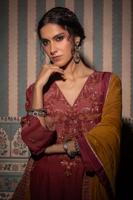 Buy Pants And Pajamas Maroon Cotton, Silk, Chanderi Sequins, Abstract Floral Kurta With Pant Buy_Pants And Pajamas_Maroon Cotton, Silk, Chanderi Sequins, Abstract Floral Kurta With Pant