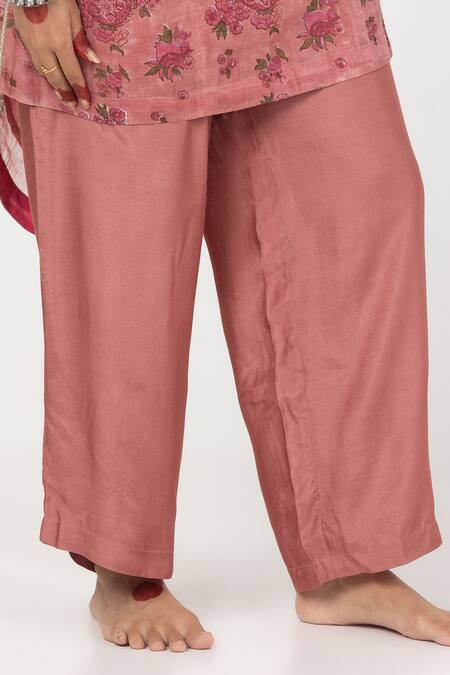 Pants And Pajamas Pink Cotton, Silk Embroidery, Sequins Block Print Gathered Yoke Kurta With Pant at Aza Fashions Pants And Pajamas_Pink Cotton, Silk Embroidery, Sequins Block Print Gathered Yoke Kurta With Pant _at_Aza_Fashions