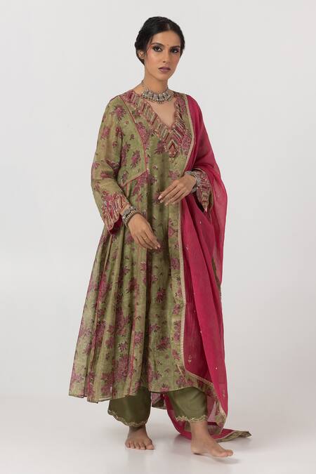Shop Pants And Pajamas Green Modal, Chanderi Embroidery, Sequins Flower Block Print Kurta With Pant Online at Aza Fashions Shop_Pants And Pajamas_Green Modal, Chanderi Embroidery, Sequins Flower Block Print Kurta With Pant _Online_at_Aza_Fashions