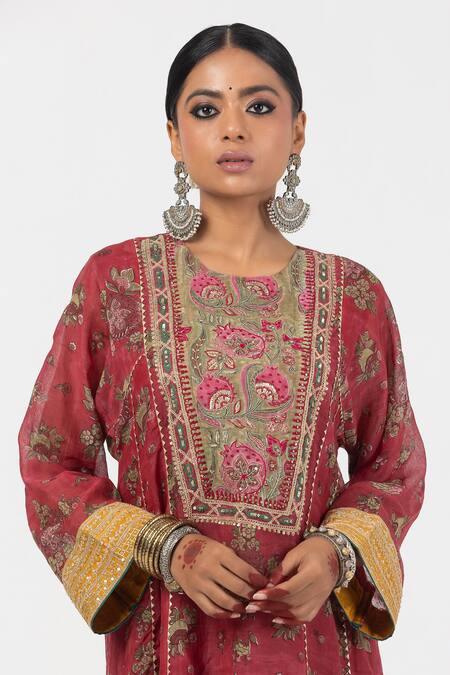 Pants And Pajamas Maroon Modal, Chanderi Gota Patti, Embroidery Yoke Block Print Kurta With Pant at Aza Fashions Pants And Pajamas_Maroon Modal, Chanderi Gota Patti, Embroidery Yoke Block Print Kurta With Pant _at_Aza_Fashions